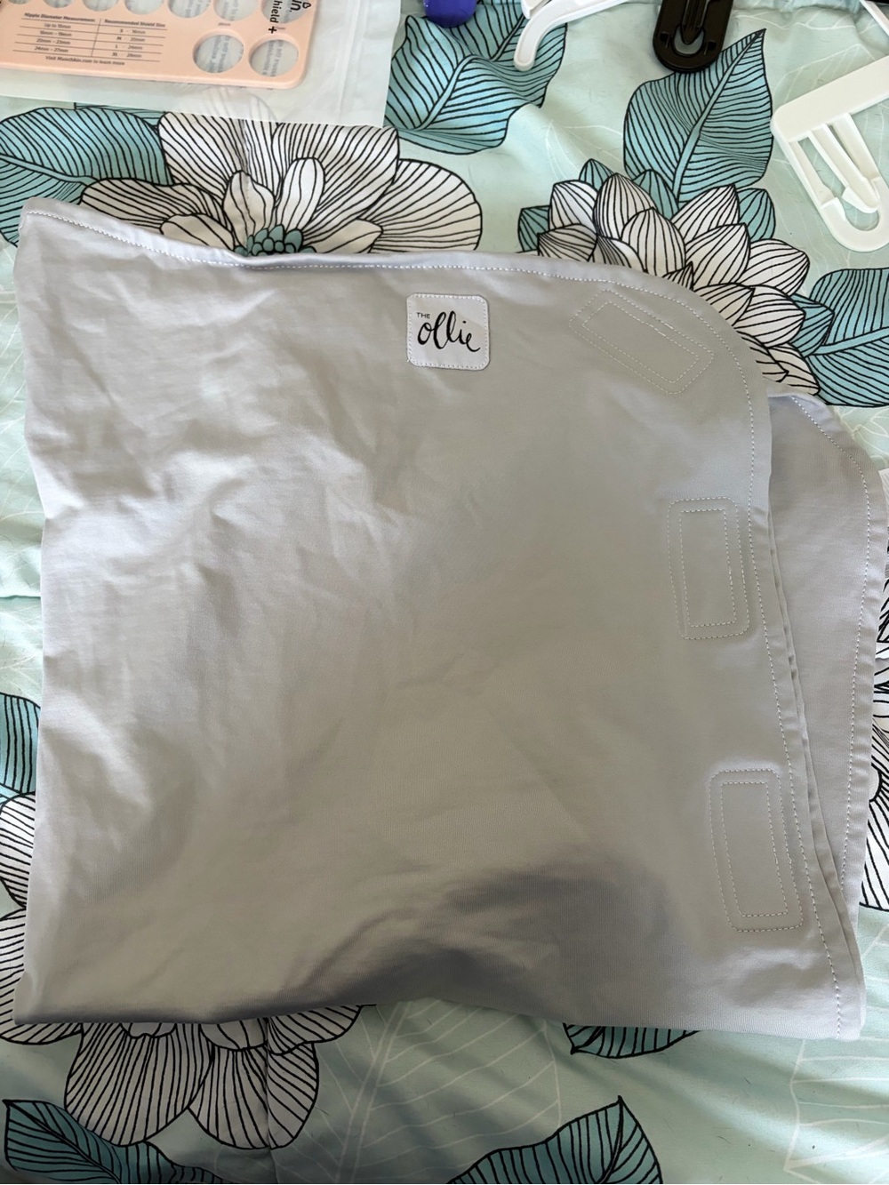 Ollie Kids Gray Waterproof Fitted Sheet - Soft Gray